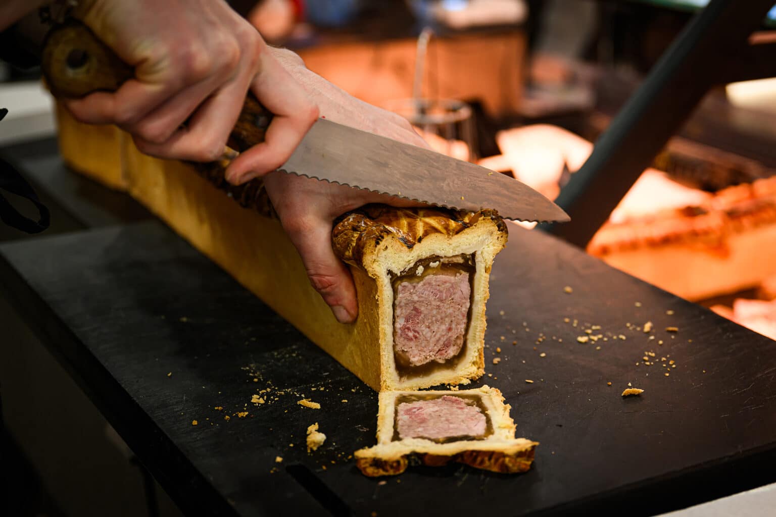 Maison Lacroix Boucherie Charcuterie Traiteur Saône-et-Loire 71 Bourgogne Paray-le-Monial Antoine Justin Lacroix boucher steak viande charolaise pate croute