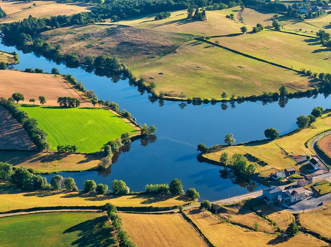 Minoterie Carnat Moulin de Briffaud Saone et Loire Bourgogne Franche Comte - Moulins Farine Meule de pierre 71 Lapalisse Allier 03